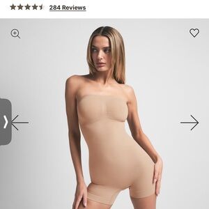 SKIMS Strapless Bodysuit Shapewear - Open Gusset
